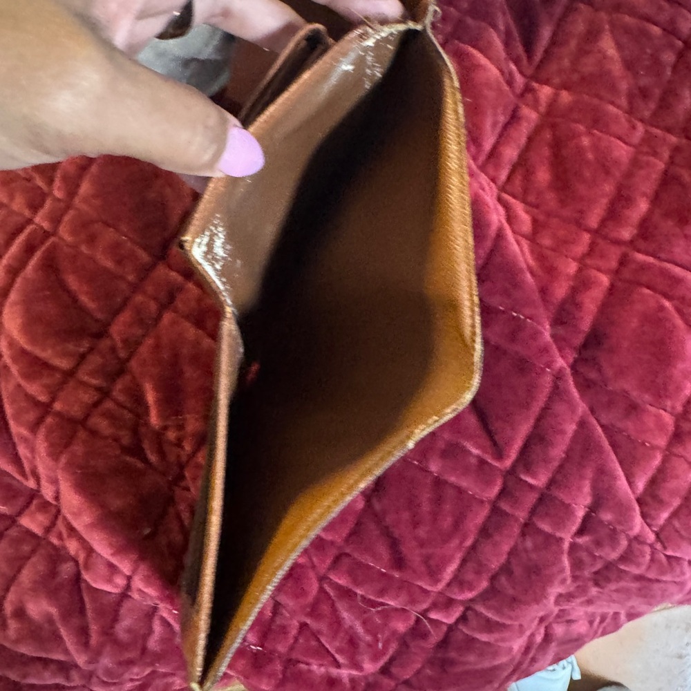 Louis Vuitton Brown and Gold Monogram Clutch - Picture 3 of 11